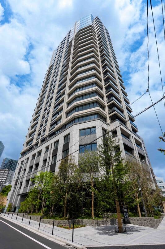 1SLDK Mansion in Shibuya, Tokyo - Image 1