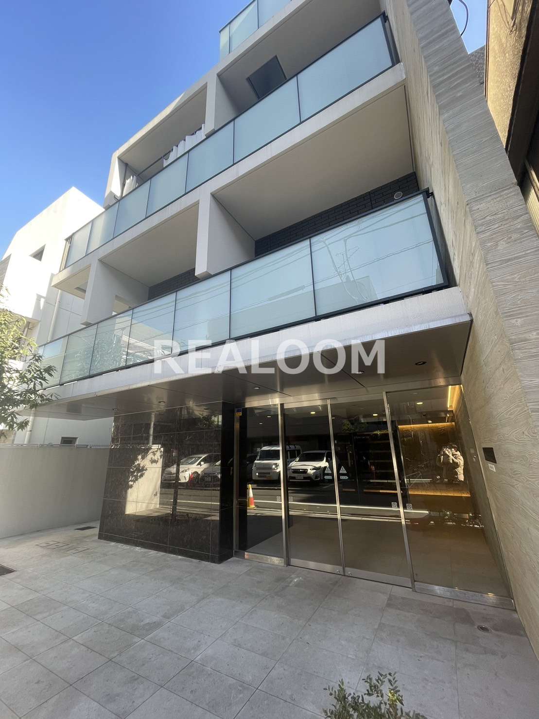 2K Mansion in Shinjuku, Tokyo - Image 1