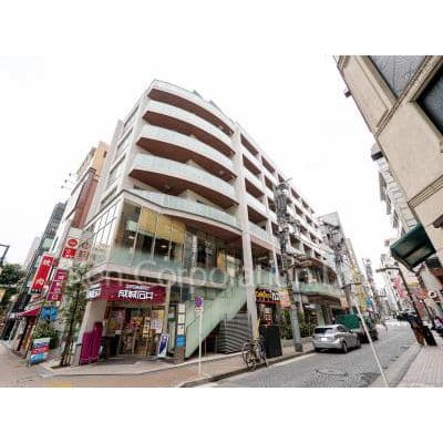 2LDK Mansion in Minato, Tokyo - Image 1