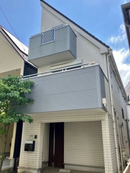 2SLDK Apartment in Meguro, Tokyo - Image 1