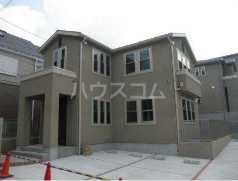 3LDK Apartment in Shibuya, Tokyo - Image 1