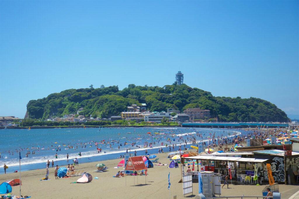 Enoshima beach