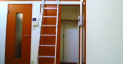 Apartment building レオパレス虹 103