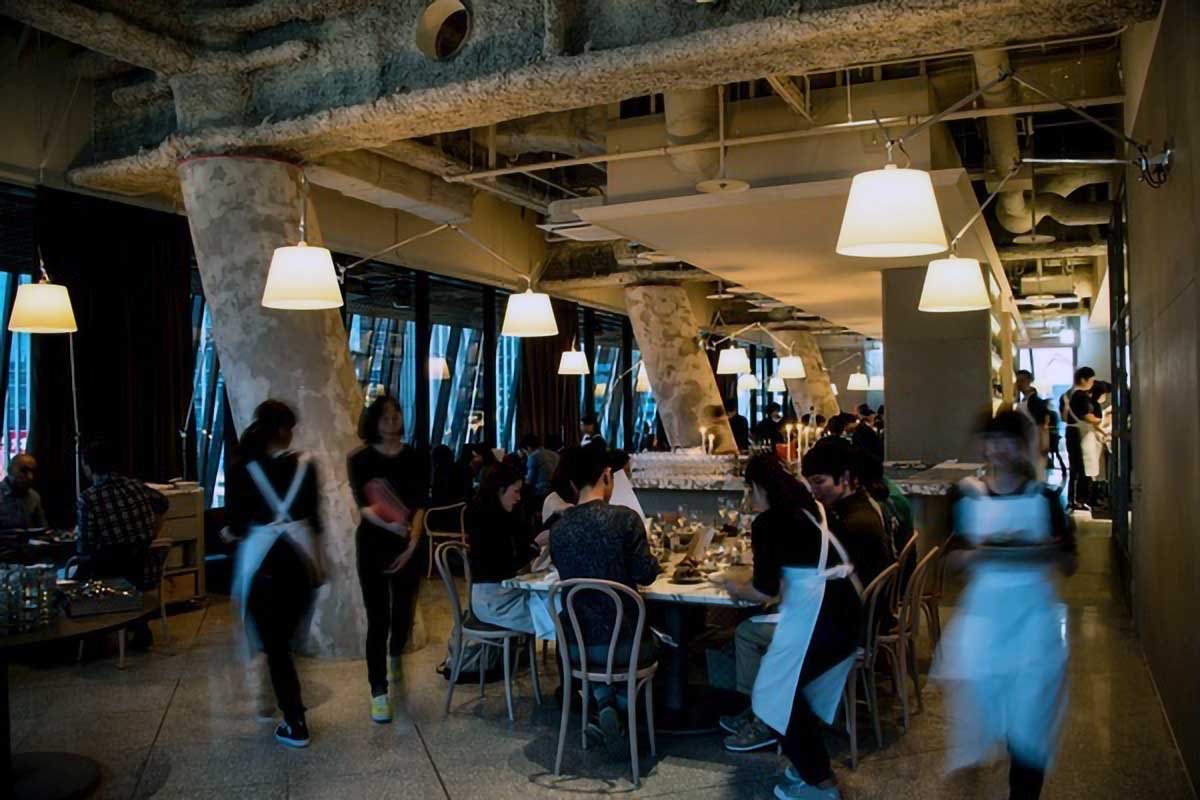 【THE APOLLOGINZA】Hiring International Staff for Restaurant Where You Can Use Your English Skills